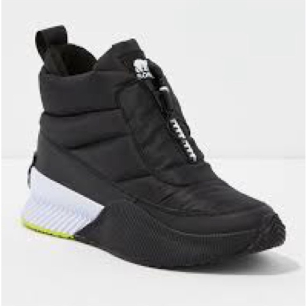 Sorel Puffy Zip Ankle Boots NEW 9.5